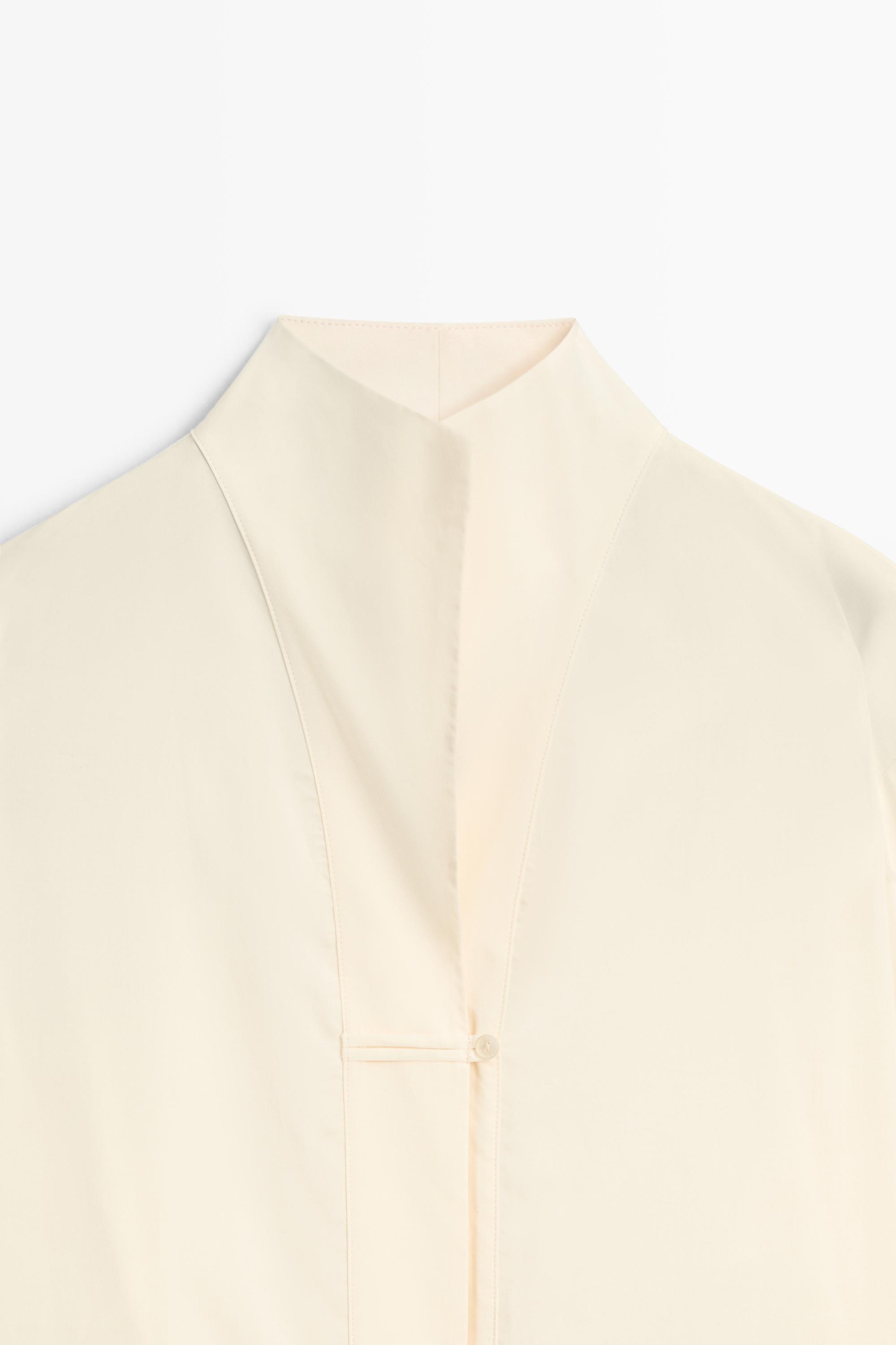 Flowing stand collar shirt